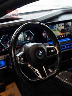 بي ام دبليو الفئة 7